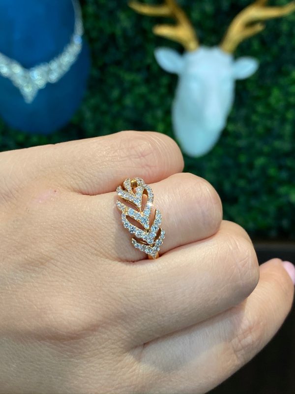 Sutra 18K Rose Gold Feather Collection Diamond Ring Supply