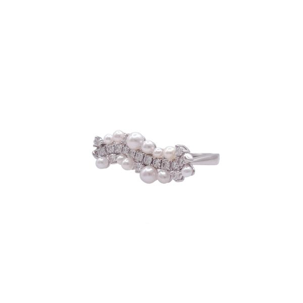 Jay Feder 14k White Gold Pearl and Diamond Fancy Wave Ring Online now