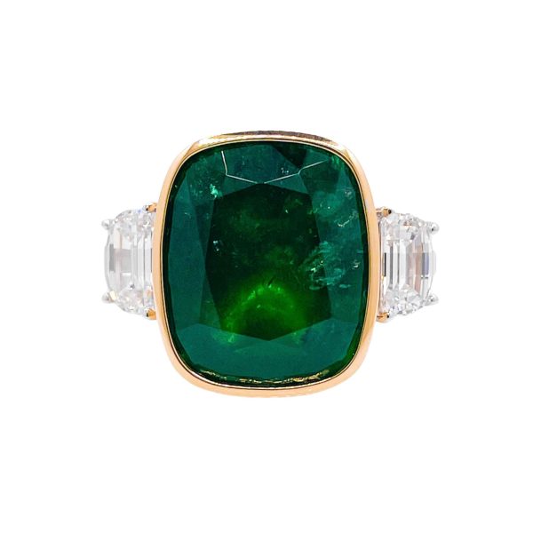 Jay Feder 18k Two Tone Gold Green Emerald and Diamond Three Stone Ring Supply