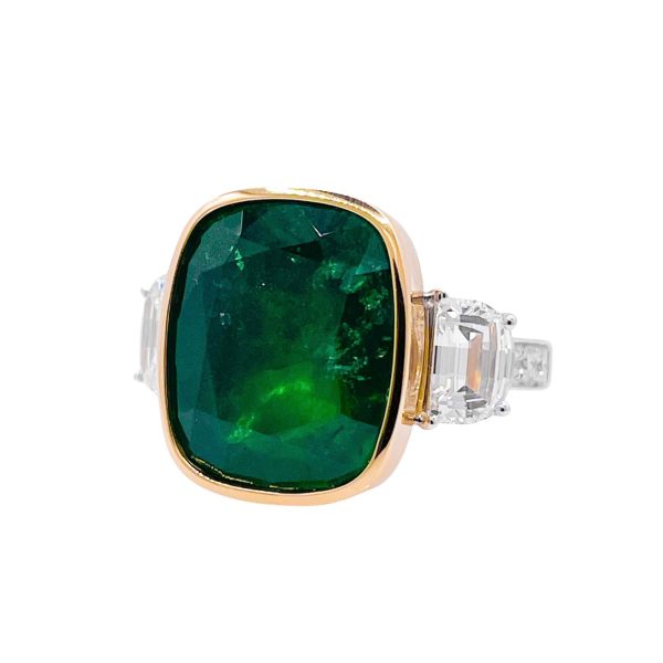 Jay Feder 18k Two Tone Gold Green Emerald and Diamond Three Stone Ring Supply